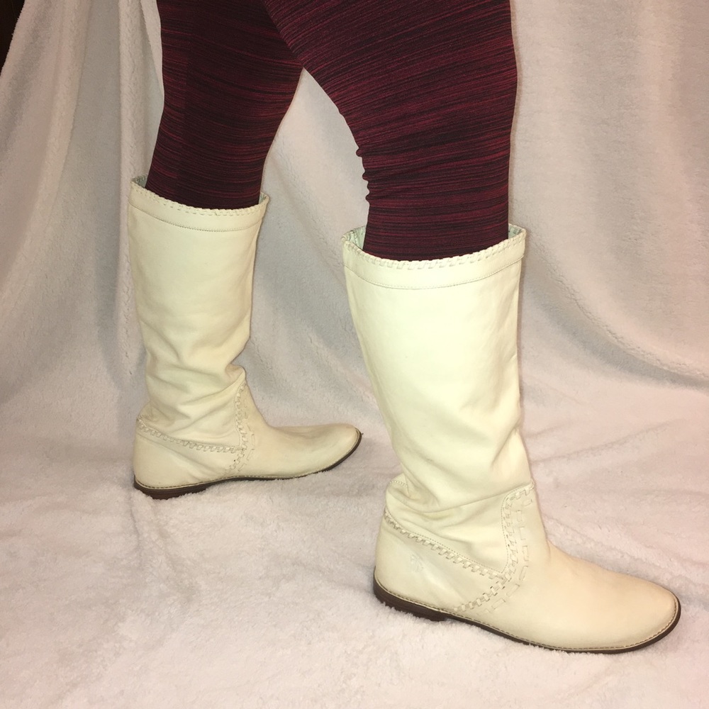 ❤️FLASH SALE❤️  Frye Paige Hurrache Boot